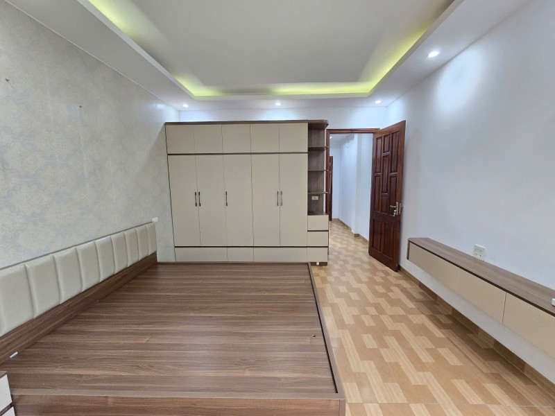 Bán nhà Ngô Gia Tự,Long Biên 4 tầng,50m,mt4m gần oto nhỉnh 6 tỷ - Ảnh 5